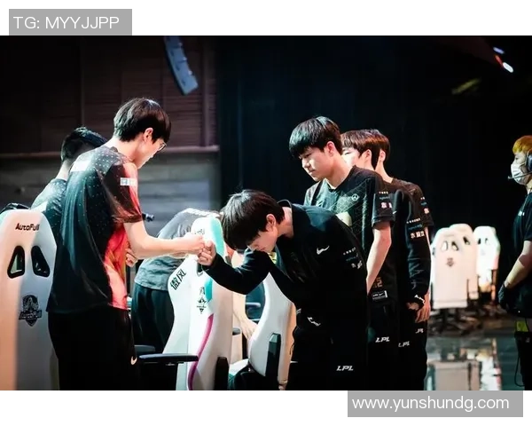 王者荣耀热点分析：深入解读RNG战队在比赛中的控制策略与表现