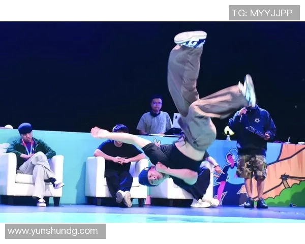 重庆街舞队个人能力揭秘街舞巨献背后的故事与热情 重庆街舞队个人能力揭秘街舞巨献背后的故事与热情